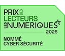 Un badge vert vif sur lequel est écrit Prix des Lecteurs Numériques 2025 nommé cyber sécurité.
